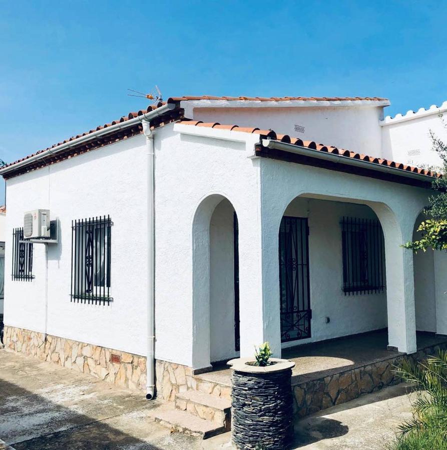 Magnifica Casa Con Jardin Y Barbacoa En Roses Βίλα Εξωτερικό φωτογραφία